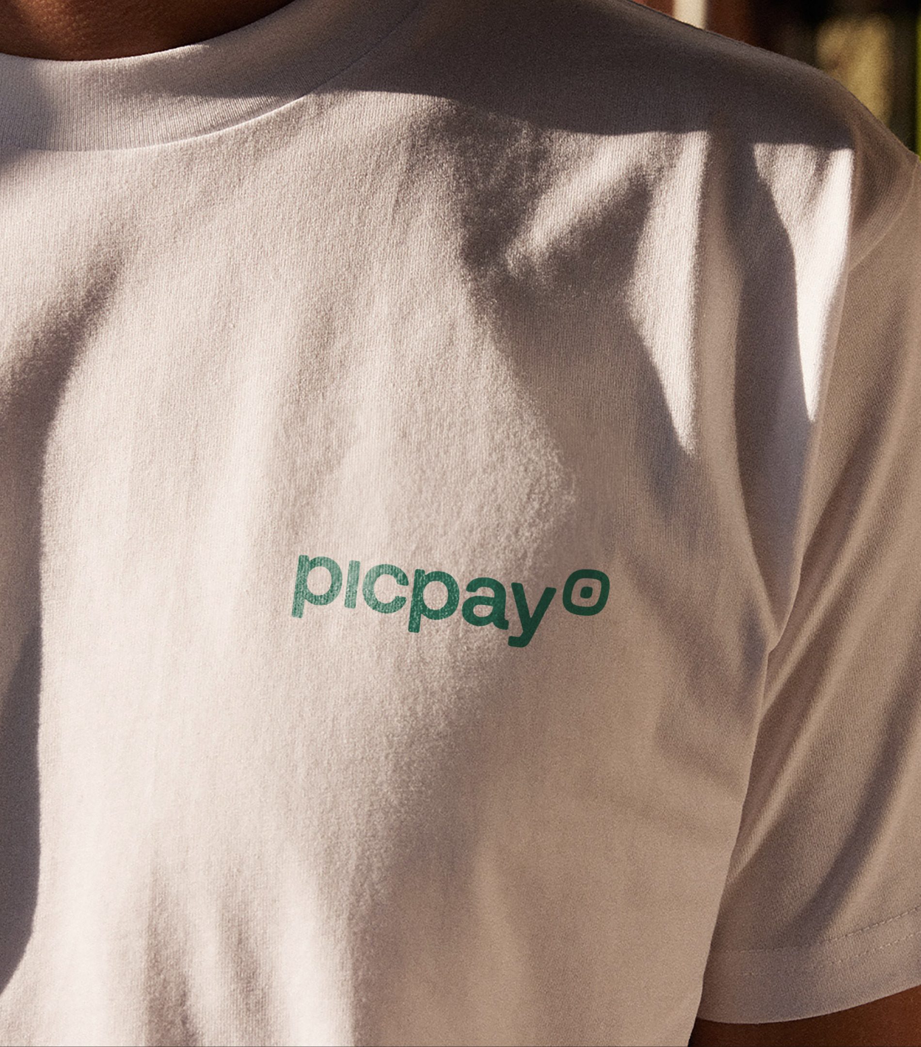 Camiseta com o logotipo Picpay em verde